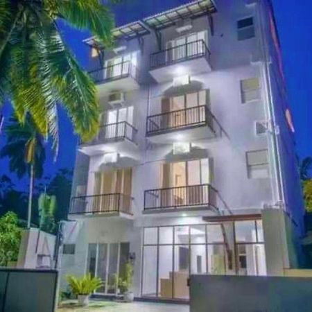 Sea Cloud Dalawella Hotel أونا واتونا المظهر الخارجي الصورة