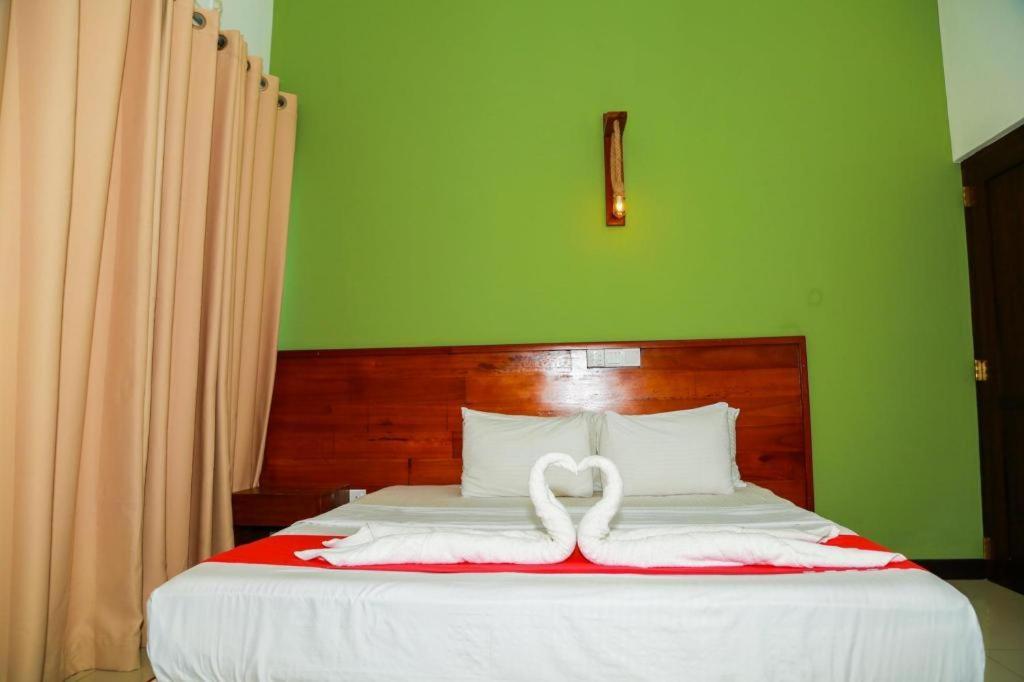 Sea Cloud Dalawella Hotel أونا واتونا المظهر الخارجي الصورة